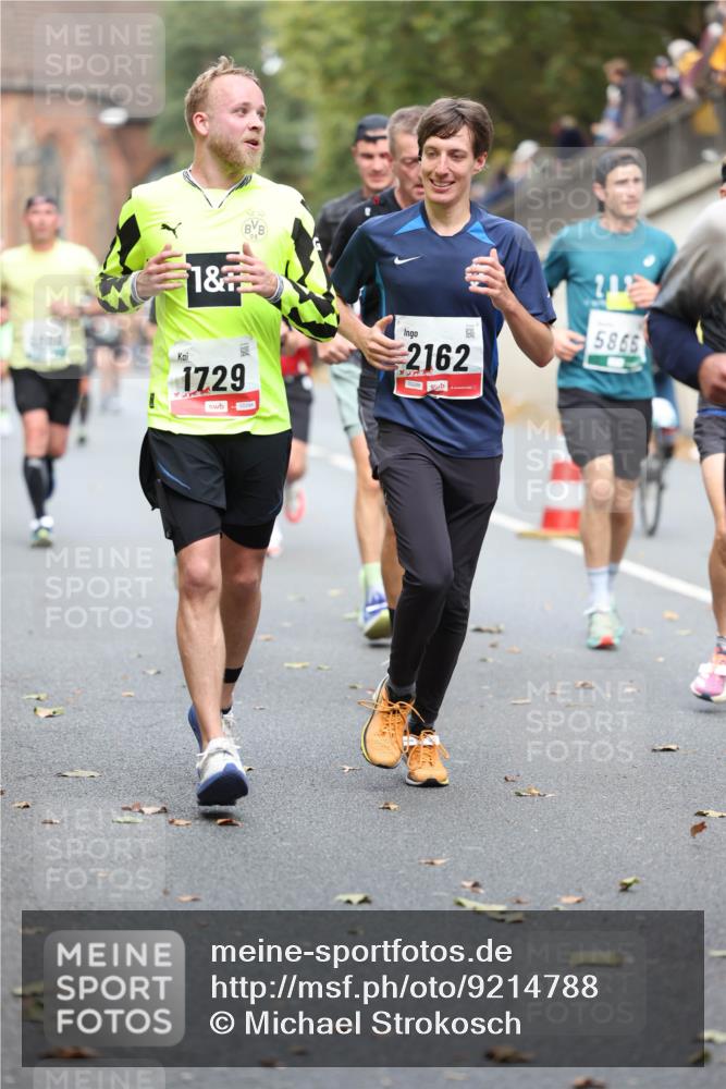 05.10.2025 - 20. swb-Marathon Bremen Michael Strokosch http://msf.ph/oto/9214788 05.10.2025 12:39:13 Laufen 1, 1729, 2162, 00286, 1, 5865 meine-sportfotos.de
