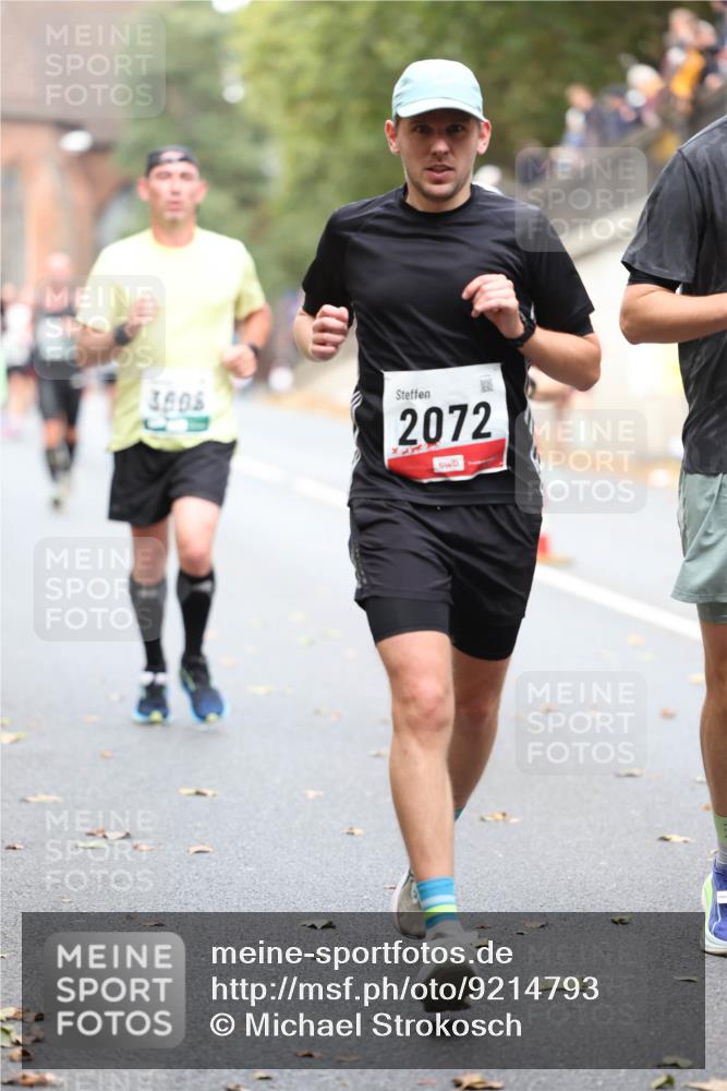 05.10.2025 - 20. swb-Marathon Bremen Michael Strokosch http://msf.ph/oto/9214793 05.10.2025 12:39:15 Laufen 3808, 2072 meine-sportfotos.de