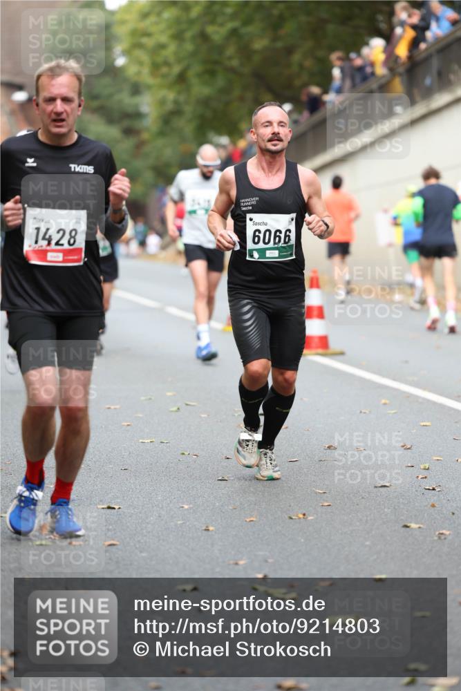 05.10.2025 - 20. swb-Marathon Bremen Michael Strokosch http://msf.ph/oto/9214803 05.10.2025 12:39:20 Laufen 1428, 6066 meine-sportfotos.de