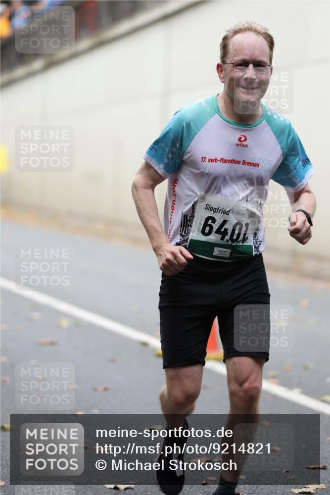 05.10.2025 - 20. swb-Marathon Bremen Michael Strokosch http://msf.ph/oto/9214821 05.10.2025 12:39:30 Laufen 22, 17, 09040, 6401 meine-sportfotos.de