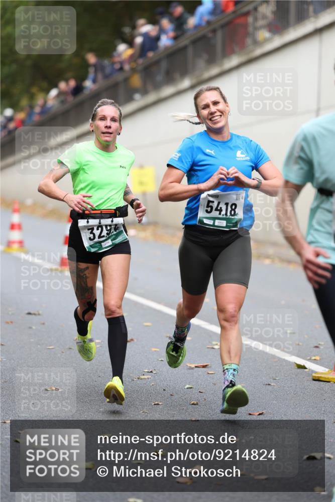 05.10.2025 - 20. swb-Marathon Bremen Michael Strokosch http://msf.ph/oto/9214824 05.10.2025 12:39:34 Laufen 329, 04134, 5418, 04133 meine-sportfotos.de