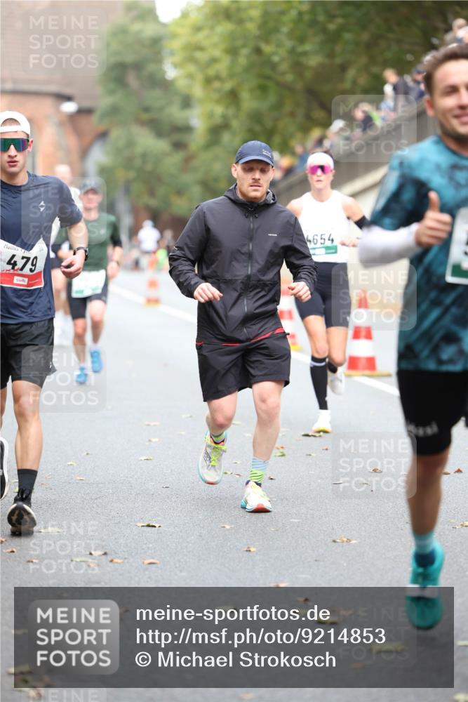 05.10.2025 - 20. swb-Marathon Bremen Michael Strokosch http://msf.ph/oto/9214853 05.10.2025 12:39:48 Laufen 4, 79, 4654 meine-sportfotos.de