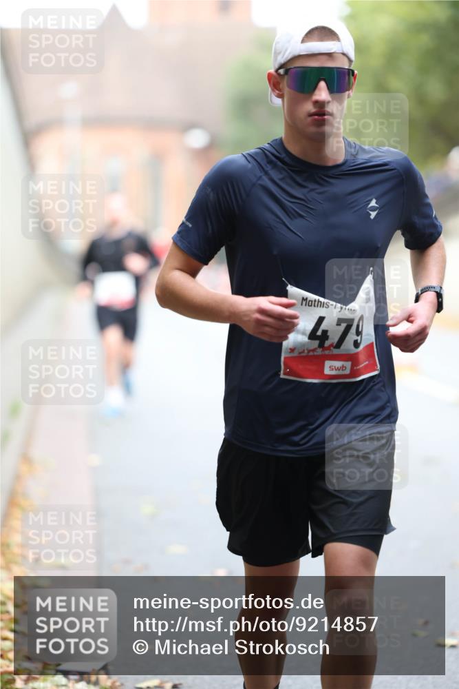 05.10.2025 - 20. swb-Marathon Bremen Michael Strokosch http://msf.ph/oto/9214857 05.10.2025 12:39:50 Laufen 4, 79 meine-sportfotos.de