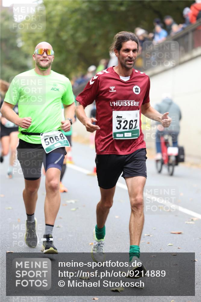 05.10.2025 - 20. swb-Marathon Bremen Michael Strokosch http://msf.ph/oto/9214889 05.10.2025 12:40:09 Laufen 5068, 3267 meine-sportfotos.de