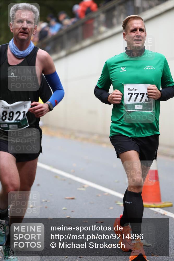05.10.2025 - 20. swb-Marathon Bremen Michael Strokosch http://msf.ph/oto/9214896 05.10.2025 12:40:12 Laufen 8921, 7773 meine-sportfotos.de