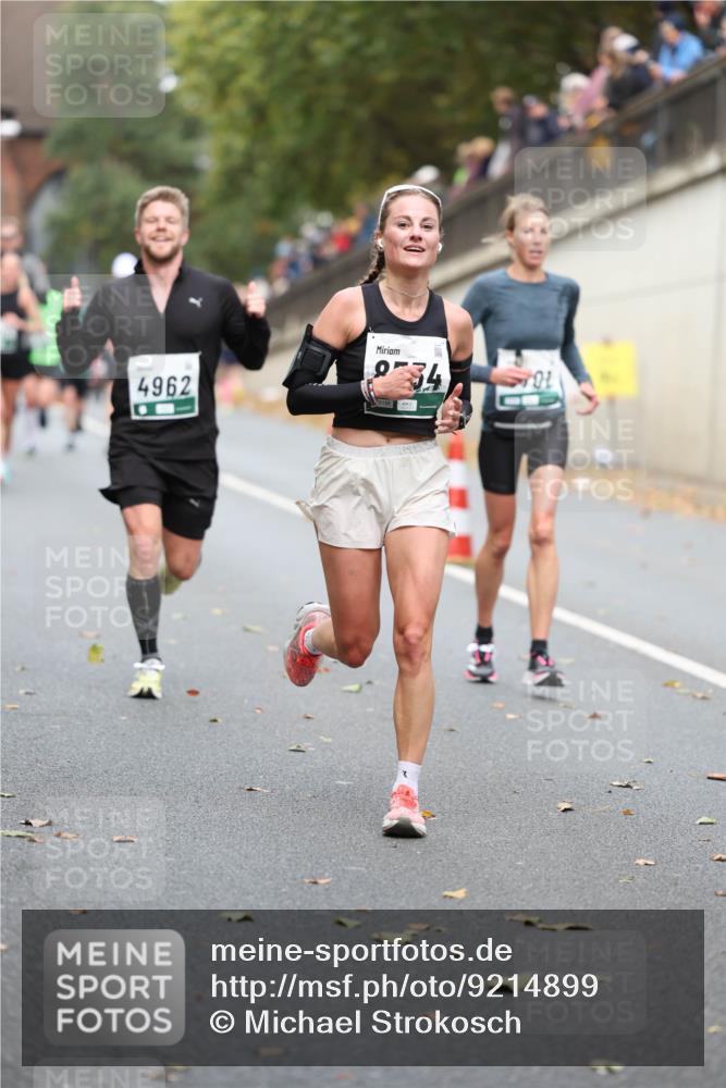 05.10.2025 - 20. swb-Marathon Bremen Michael Strokosch http://msf.ph/oto/9214899 05.10.2025 12:40:15 Laufen 4962, 34 meine-sportfotos.de