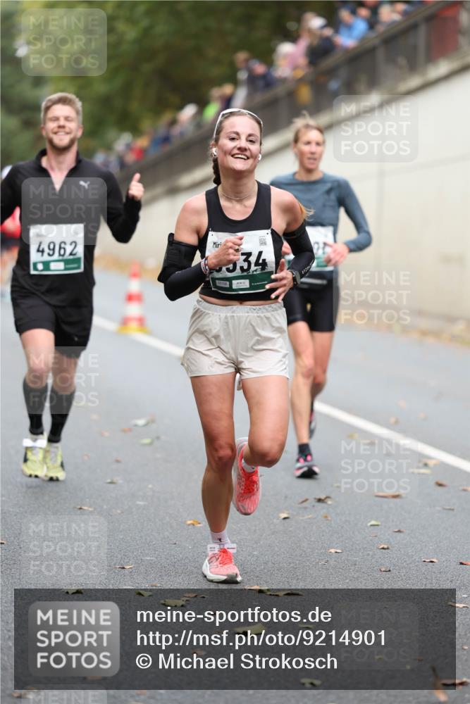 05.10.2025 - 20. swb-Marathon Bremen Michael Strokosch http://msf.ph/oto/9214901 05.10.2025 12:40:16 Laufen 4962, 34 meine-sportfotos.de