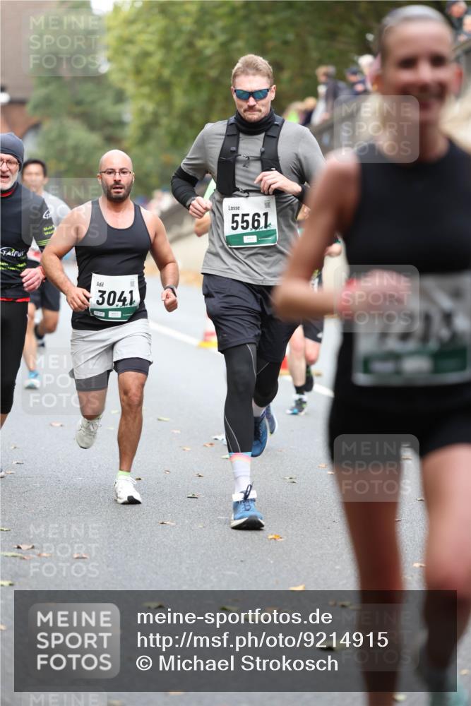 05.10.2025 - 20. swb-Marathon Bremen Michael Strokosch http://msf.ph/oto/9214915 05.10.2025 12:40:21 Laufen 3041, 5561, 7213 meine-sportfotos.de