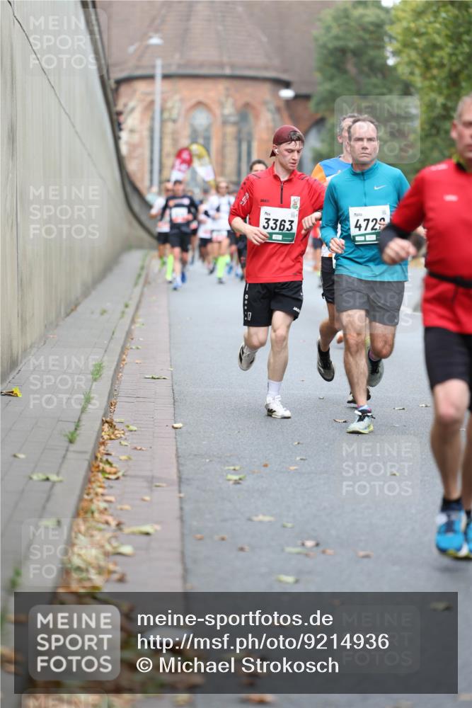 05.10.2025 - 20. swb-Marathon Bremen Michael Strokosch http://msf.ph/oto/9214936 05.10.2025 12:40:33 Laufen 17, 3363, 472 meine-sportfotos.de