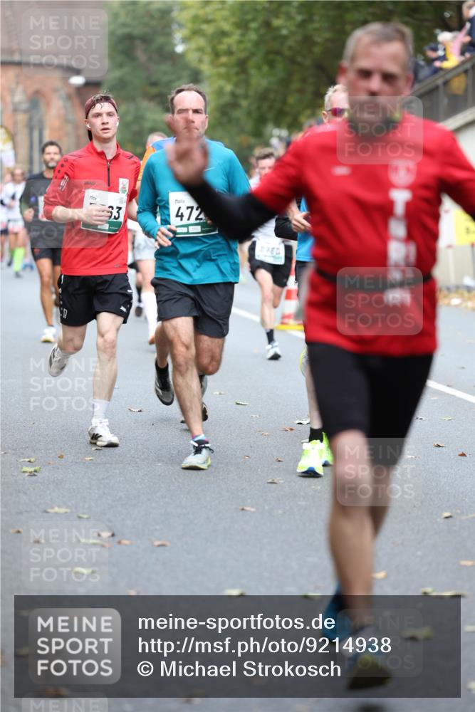 05.10.2025 - 20. swb-Marathon Bremen Michael Strokosch http://msf.ph/oto/9214938 05.10.2025 12:40:34 Laufen 472, 8980 meine-sportfotos.de