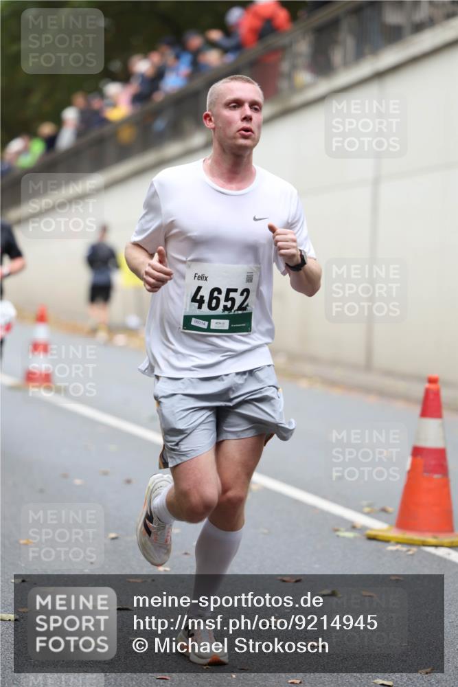 05.10.2025 - 20. swb-Marathon Bremen Michael Strokosch http://msf.ph/oto/9214945 05.10.2025 12:40:38 Laufen 4652, 06014 meine-sportfotos.de