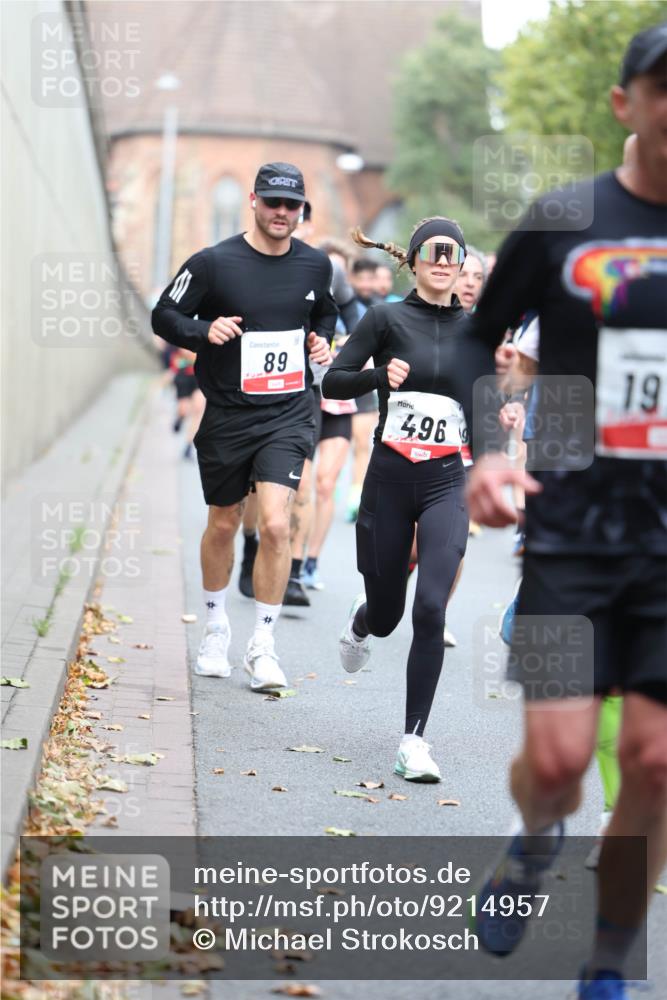 05.10.2025 - 20. swb-Marathon Bremen Michael Strokosch http://msf.ph/oto/9214957 05.10.2025 12:40:45 Laufen 89, 4969, 19 meine-sportfotos.de