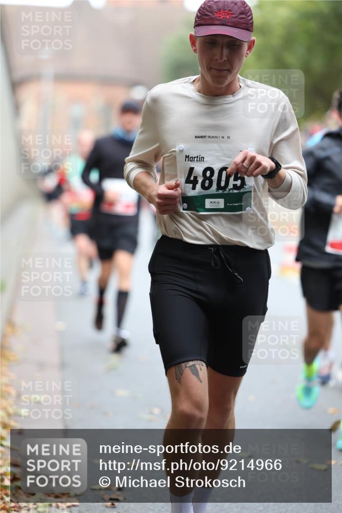 05.10.2025 - 20. swb-Marathon Bremen Michael Strokosch http://msf.ph/oto/9214966 05.10.2025 12:40:50 Laufen 4805 meine-sportfotos.de