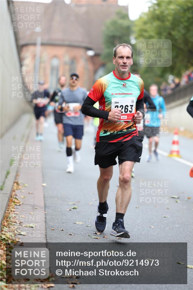 05.10.2025 - 20. swb-Marathon Bremen Michael Strokosch http://msf.ph/oto/9214973 05.10.2025 12:40:53 Laufen 20, 263 meine-sportfotos.de