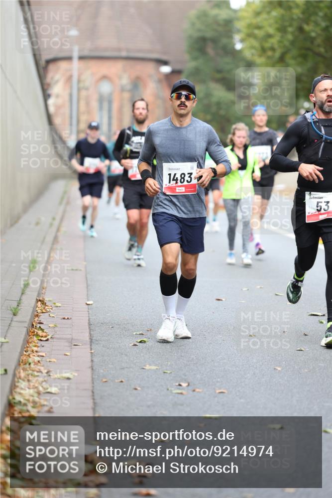 05.10.2025 - 20. swb-Marathon Bremen Michael Strokosch http://msf.ph/oto/9214974 05.10.2025 12:40:55 Laufen 1483, 53 meine-sportfotos.de