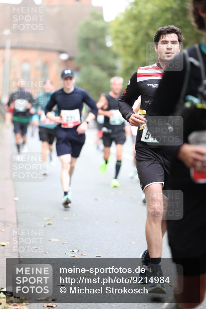 05.10.2025 - 20. swb-Marathon Bremen Michael Strokosch http://msf.ph/oto/9214984 05.10.2025 12:40:59 Laufen  meine-sportfotos.de