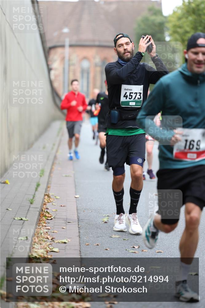 05.10.2025 - 20. swb-Marathon Bremen Michael Strokosch http://msf.ph/oto/9214994 05.10.2025 12:41:04 Laufen 4573, 169 meine-sportfotos.de
