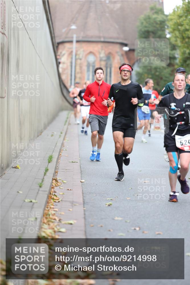 05.10.2025 - 20. swb-Marathon Bremen Michael Strokosch http://msf.ph/oto/9214998 05.10.2025 12:41:06 Laufen 524 meine-sportfotos.de