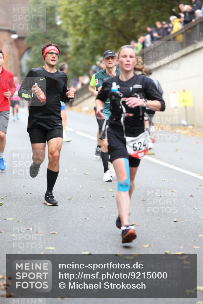 05.10.2025 - 20. swb-Marathon Bremen Michael Strokosch http://msf.ph/oto/9215000 05.10.2025 12:41:07 Laufen 524 meine-sportfotos.de