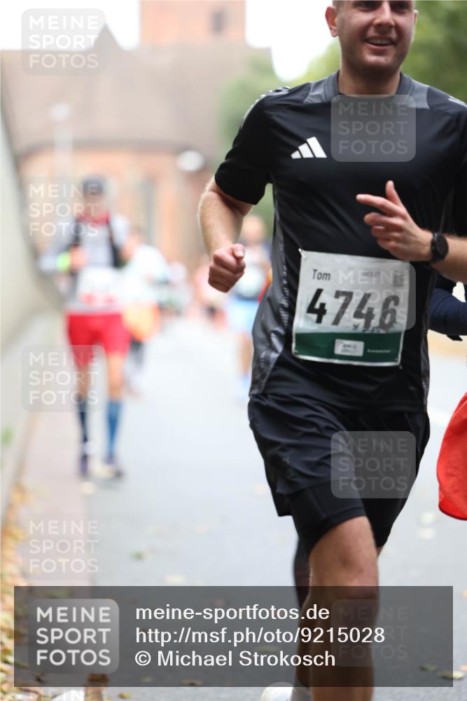 05.10.2025 - 20. swb-Marathon Bremen Michael Strokosch http://msf.ph/oto/9215028 05.10.2025 12:41:26 Laufen 06327, 4746 meine-sportfotos.de