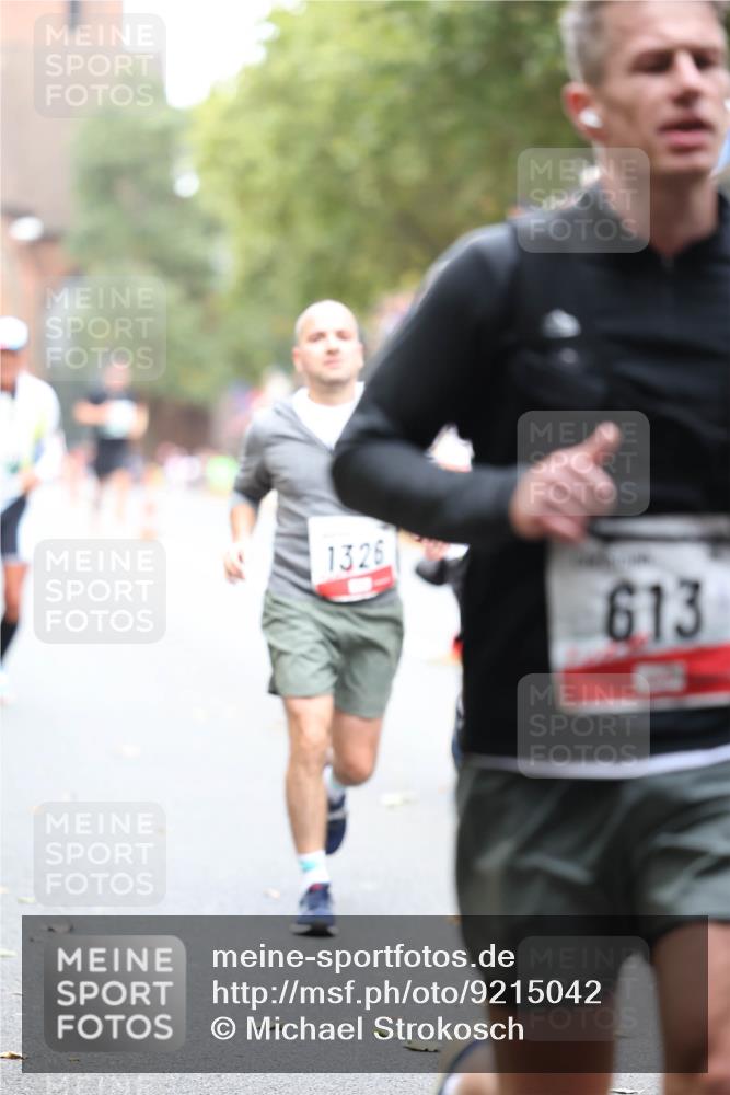 05.10.2025 - 20. swb-Marathon Bremen Michael Strokosch http://msf.ph/oto/9215042 05.10.2025 12:41:38 Laufen 1326, 613 meine-sportfotos.de