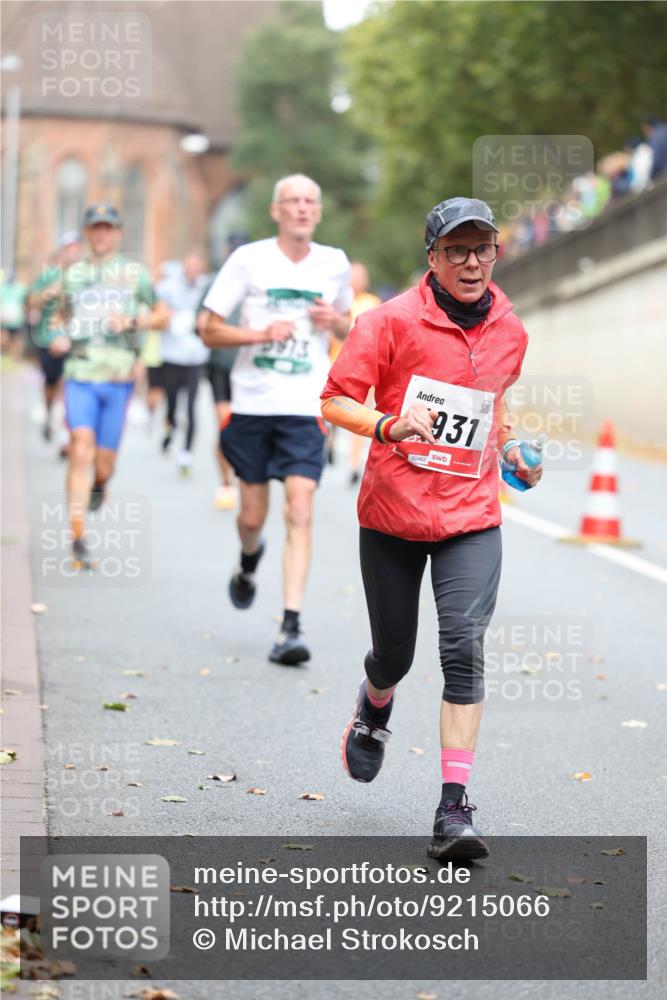 05.10.2025 - 20. swb-Marathon Bremen Michael Strokosch http://msf.ph/oto/9215066 05.10.2025 12:41:50 Laufen 931, 00462, 2 meine-sportfotos.de