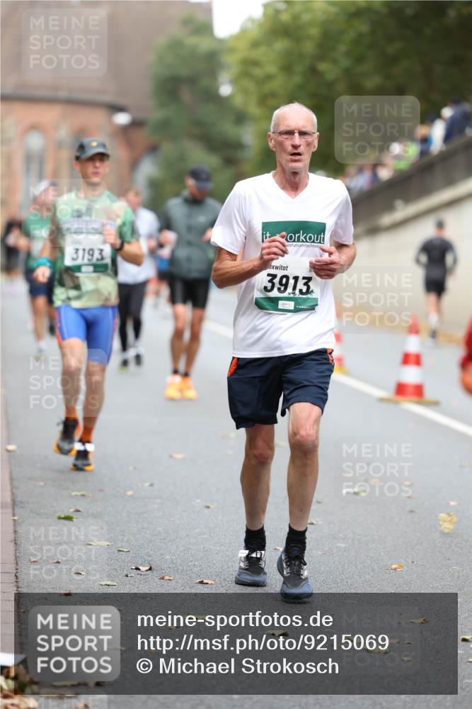 05.10.2025 - 20. swb-Marathon Bremen Michael Strokosch http://msf.ph/oto/9215069 05.10.2025 12:41:51 Laufen 3193, 3913 meine-sportfotos.de