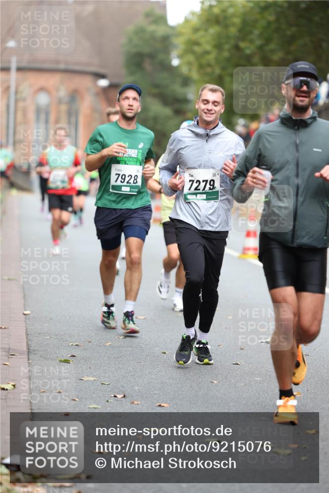 05.10.2025 - 20. swb-Marathon Bremen Michael Strokosch http://msf.ph/oto/9215076 05.10.2025 12:41:55 Laufen 7928, 7279 meine-sportfotos.de