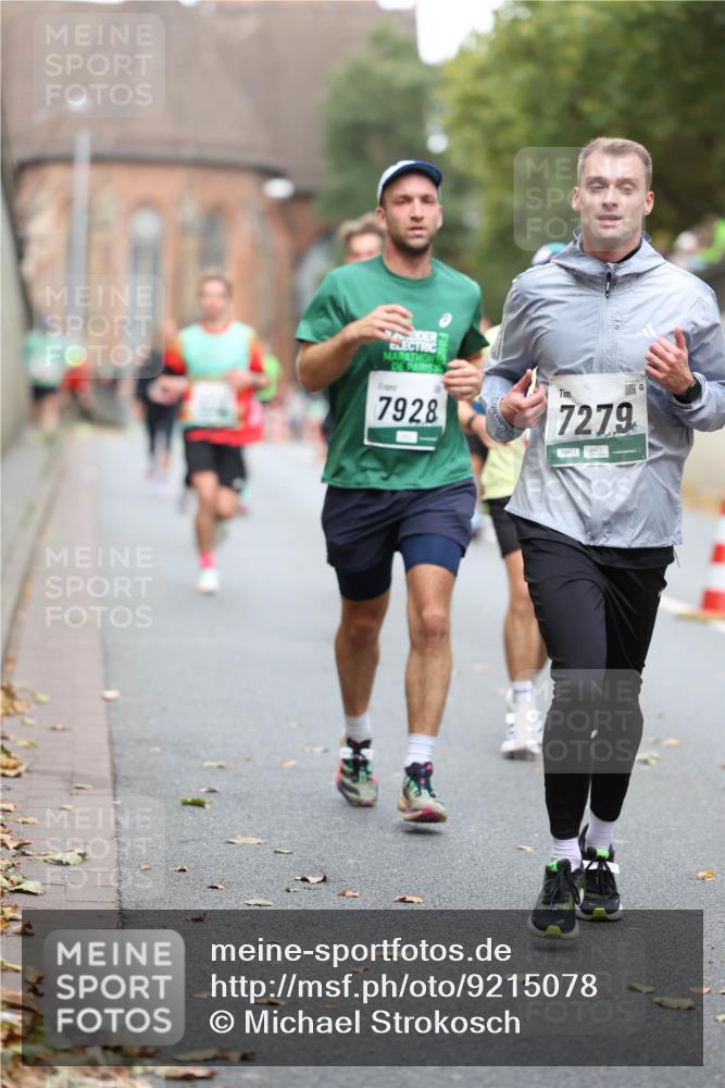 05.10.2025 - 20. swb-Marathon Bremen Michael Strokosch http://msf.ph/oto/9215078 05.10.2025 12:41:56 Laufen 7928, 7279, 09407 meine-sportfotos.de