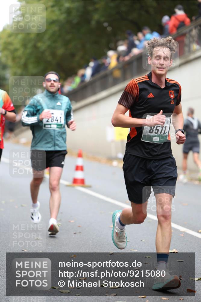 05.10.2025 - 20. swb-Marathon Bremen Michael Strokosch http://msf.ph/oto/9215080 05.10.2025 12:41:59 Laufen 2841, 8511 meine-sportfotos.de