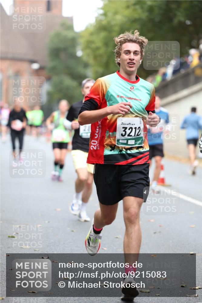 05.10.2025 - 20. swb-Marathon Bremen Michael Strokosch http://msf.ph/oto/9215083 05.10.2025 12:42:00 Laufen 20, 20, 3212 meine-sportfotos.de