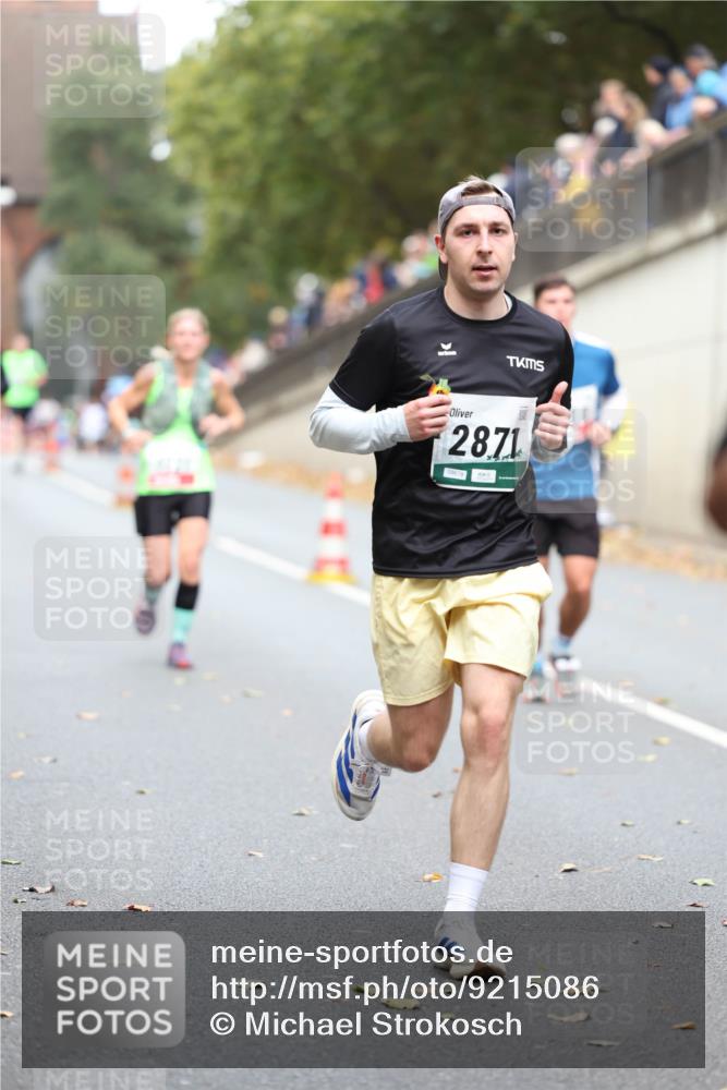 05.10.2025 - 20. swb-Marathon Bremen Michael Strokosch http://msf.ph/oto/9215086 05.10.2025 12:42:01 Laufen 28, 71 meine-sportfotos.de