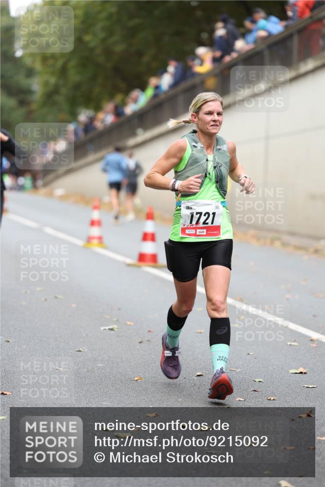 05.10.2025 - 20. swb-Marathon Bremen Michael Strokosch http://msf.ph/oto/9215092 05.10.2025 12:42:04 Laufen 1721, 00262 meine-sportfotos.de