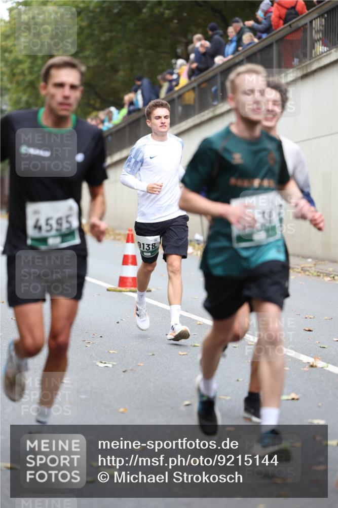 05.10.2025 - 20. swb-Marathon Bremen Michael Strokosch http://msf.ph/oto/9215144 05.10.2025 12:42:31 Laufen 4595, 138 meine-sportfotos.de