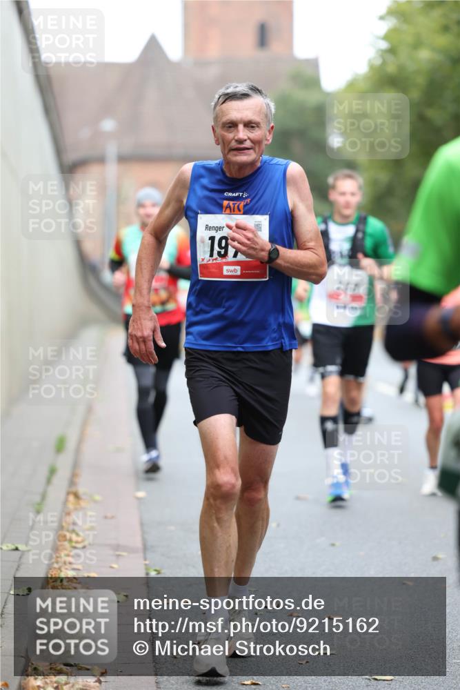 05.10.2025 - 20. swb-Marathon Bremen Michael Strokosch http://msf.ph/oto/9215162 05.10.2025 12:42:41 Laufen 19 meine-sportfotos.de