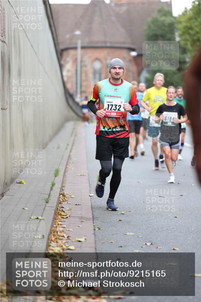05.10.2025 - 20. swb-Marathon Bremen Michael Strokosch http://msf.ph/oto/9215165 05.10.2025 12:42:43 Laufen 20, 1732, 6184 meine-sportfotos.de