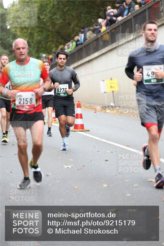 05.10.2025 - 20. swb-Marathon Bremen Michael Strokosch http://msf.ph/oto/9215179 05.10.2025 12:42:52 Laufen 649, 2158, 6276, 49 meine-sportfotos.de