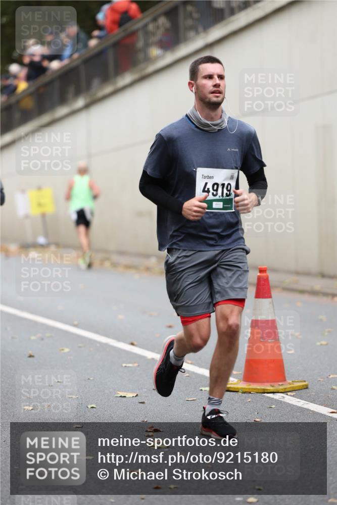 05.10.2025 - 20. swb-Marathon Bremen Michael Strokosch http://msf.ph/oto/9215180 05.10.2025 12:42:52 Laufen 49, 19 meine-sportfotos.de