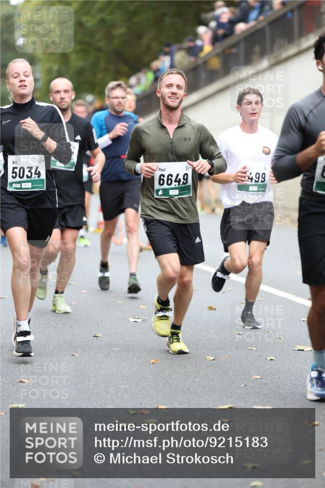 05.10.2025 - 20. swb-Marathon Bremen Michael Strokosch http://msf.ph/oto/9215183 05.10.2025 12:42:54 Laufen 5034, 6649, 9, 499 meine-sportfotos.de