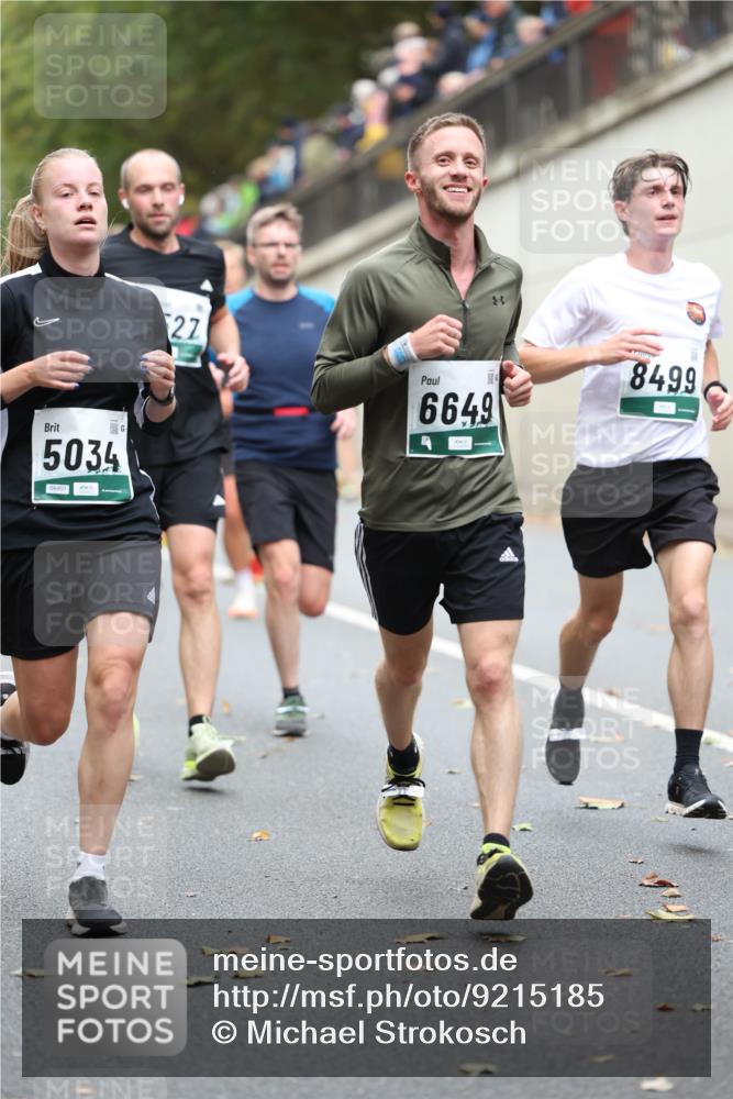 05.10.2025 - 20. swb-Marathon Bremen Michael Strokosch http://msf.ph/oto/9215185 05.10.2025 12:42:54 Laufen 5034, 27, 6649, 8499 meine-sportfotos.de