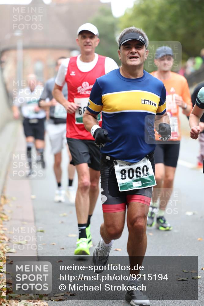 05.10.2025 - 20. swb-Marathon Bremen Michael Strokosch http://msf.ph/oto/9215194 05.10.2025 12:42:59 Laufen 6, 8060 meine-sportfotos.de