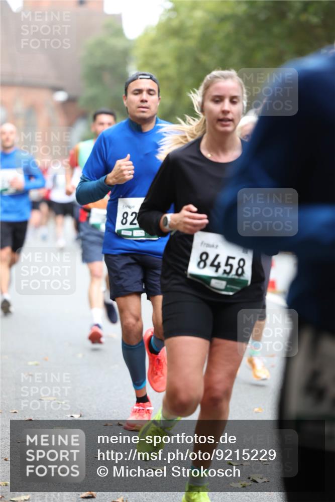 05.10.2025 - 20. swb-Marathon Bremen Michael Strokosch http://msf.ph/oto/9215229 05.10.2025 12:43:19 Laufen 82, 8458 meine-sportfotos.de
