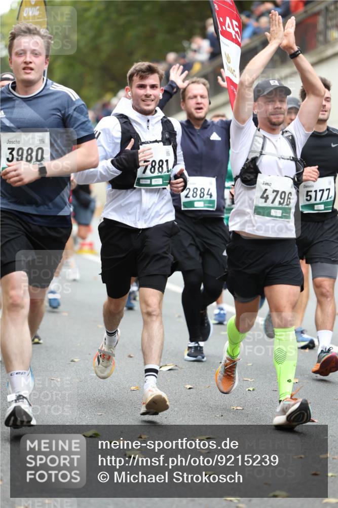 05.10.2025 - 20. swb-Marathon Bremen Michael Strokosch http://msf.ph/oto/9215239 05.10.2025 12:43:26 Laufen 3980, 1, 45, 7881, 2884, 4796, 5177 meine-sportfotos.de