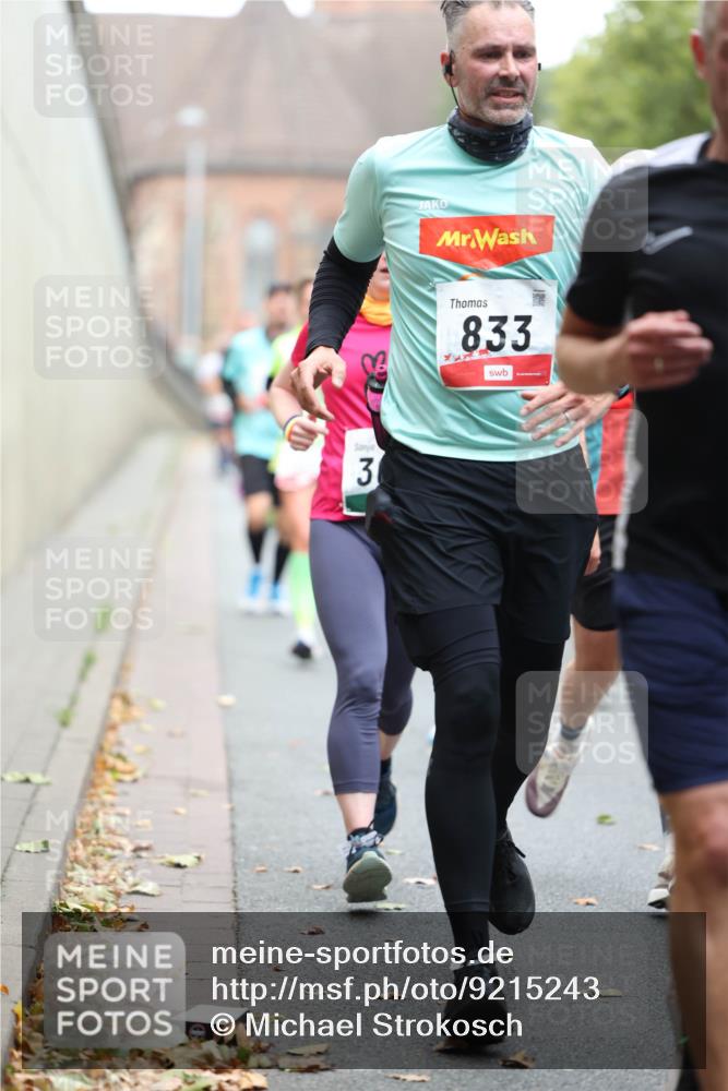 05.10.2025 - 20. swb-Marathon Bremen Michael Strokosch http://msf.ph/oto/9215243 05.10.2025 12:43:28 Laufen 30, 833 meine-sportfotos.de