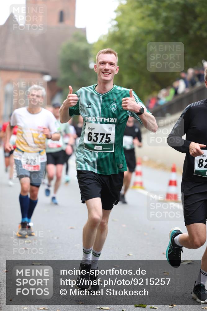 05.10.2025 - 20. swb-Marathon Bremen Michael Strokosch http://msf.ph/oto/9215257 05.10.2025 12:43:41 Laufen 226, 6375, 82 meine-sportfotos.de