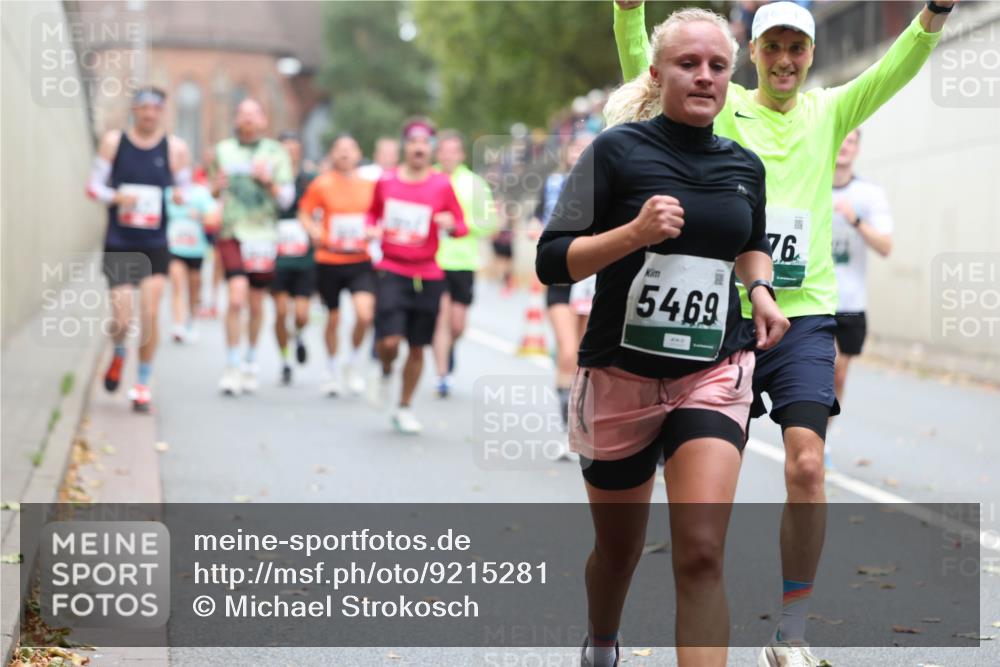 05.10.2025 - 20. swb-Marathon Bremen Michael Strokosch http://msf.ph/oto/9215281 05.10.2025 12:44:03 Laufen 5469, 76 meine-sportfotos.de
