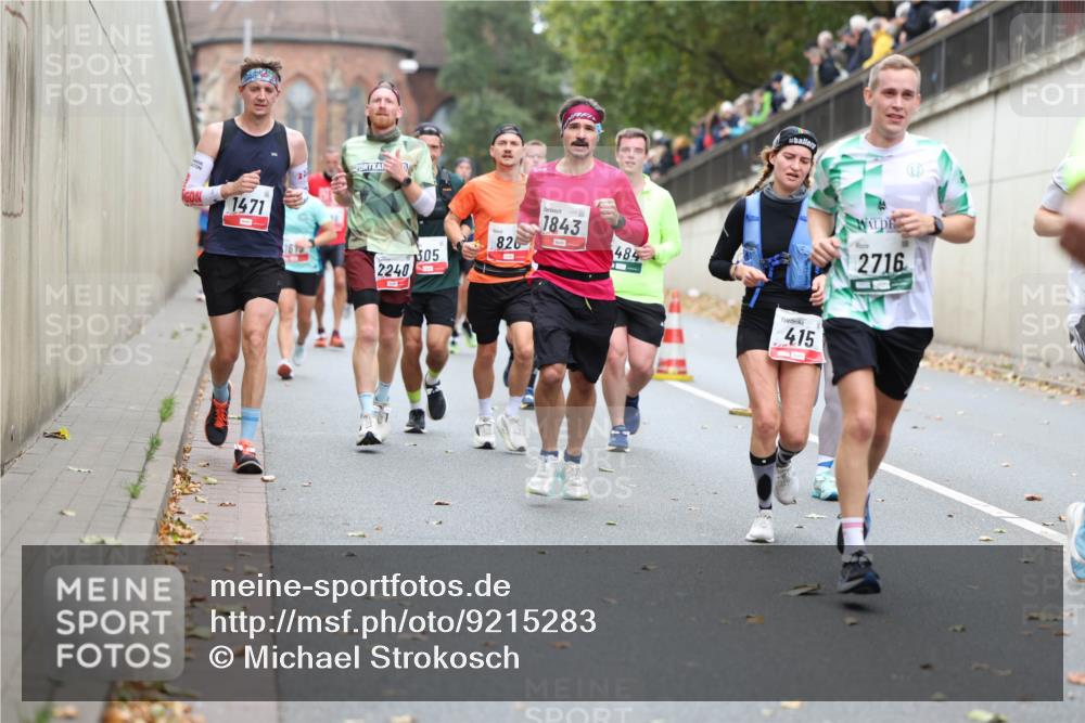05.10.2025 - 20. swb-Marathon Bremen Michael Strokosch http://msf.ph/oto/9215283 05.10.2025 12:44:04 Laufen 1471, 2240, 305, 826, 1843, 484, 5, 415, 2716 meine-sportfotos.de