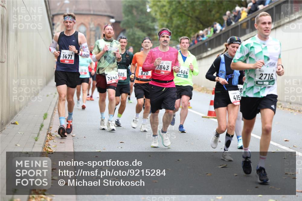 05.10.2025 - 20. swb-Marathon Bremen Michael Strokosch http://msf.ph/oto/9215284 05.10.2025 12:44:04 Laufen 1471, 1843, 1619, 305, 820, 2240, 4484, 4, 15, 0, 2716 meine-sportfotos.de