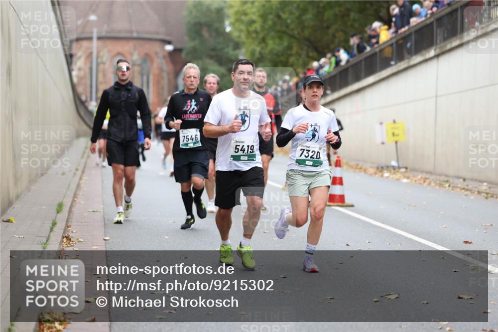 05.10.2025 - 20. swb-Marathon Bremen Michael Strokosch http://msf.ph/oto/9215302 05.10.2025 12:44:19 Laufen 7546, 54, 19, 7320 meine-sportfotos.de