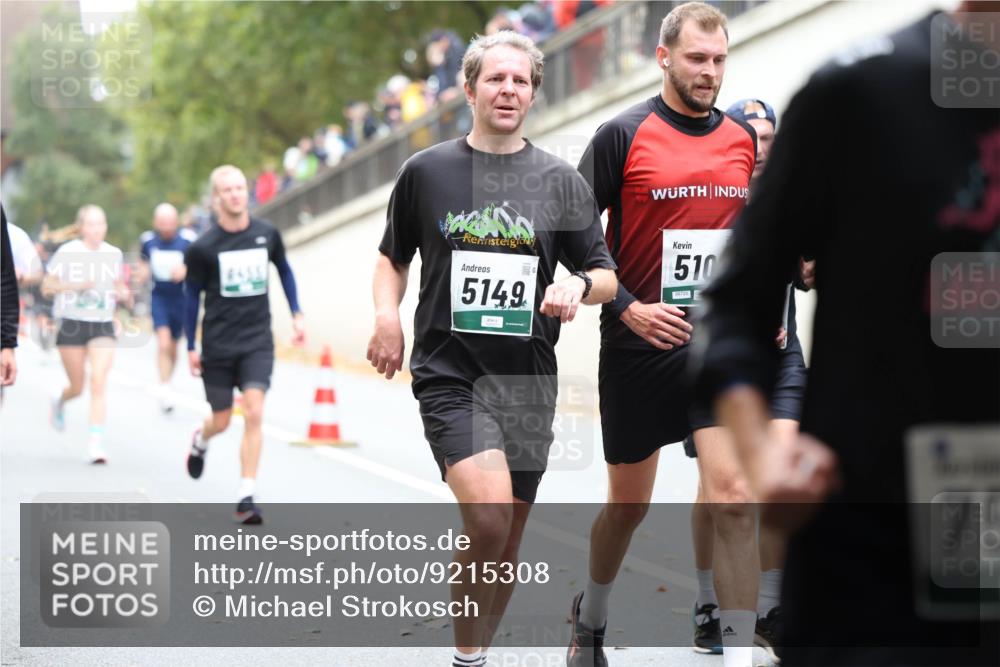 05.10.2025 - 20. swb-Marathon Bremen Michael Strokosch http://msf.ph/oto/9215308 05.10.2025 12:44:23 Laufen 8455, 5149, 510, 06720, 75 meine-sportfotos.de